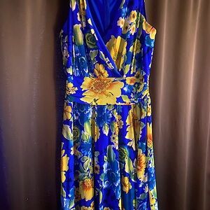 Newport News floral dress